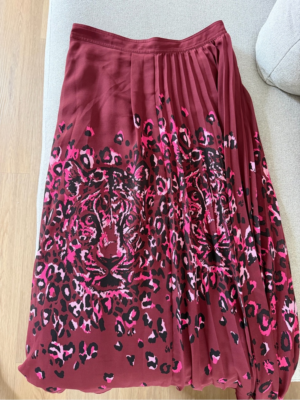 Women's Burgundy Pleated Leopard-Print Midi Skirt, Size S